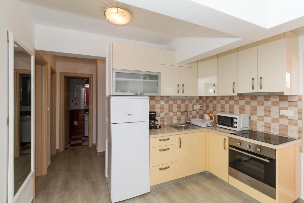 Apartments Villa-Ines Center Vodice Esterno foto