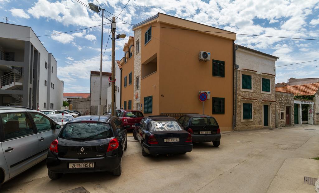 Apartments Villa-Ines Center Vodice Esterno foto