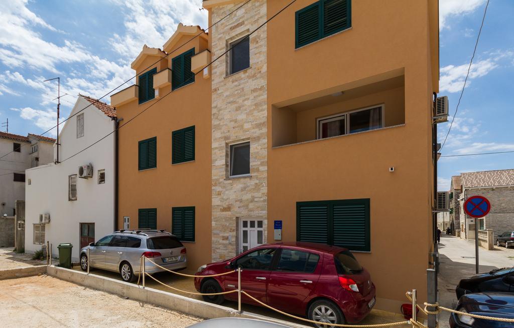 Apartments Villa-Ines Center Vodice Esterno foto